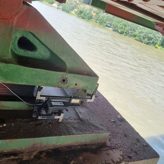 Brückenmonitoring Donaubrücke | SuessCo Sensors